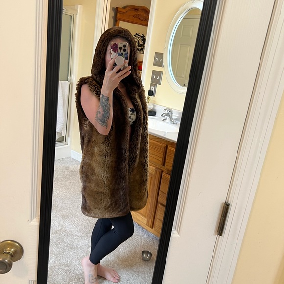 Hooded Faux Fur Vest (Burning Man Ready!) - Picture 3 of 11